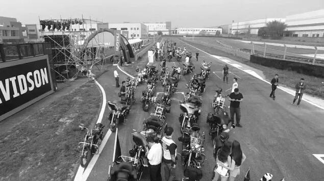 億力聯(lián)合哈雷 全國路演成都站