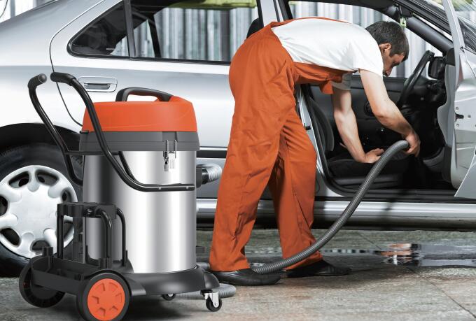 億力汽保專用吸塵器YLW72-60應(yīng)用場景